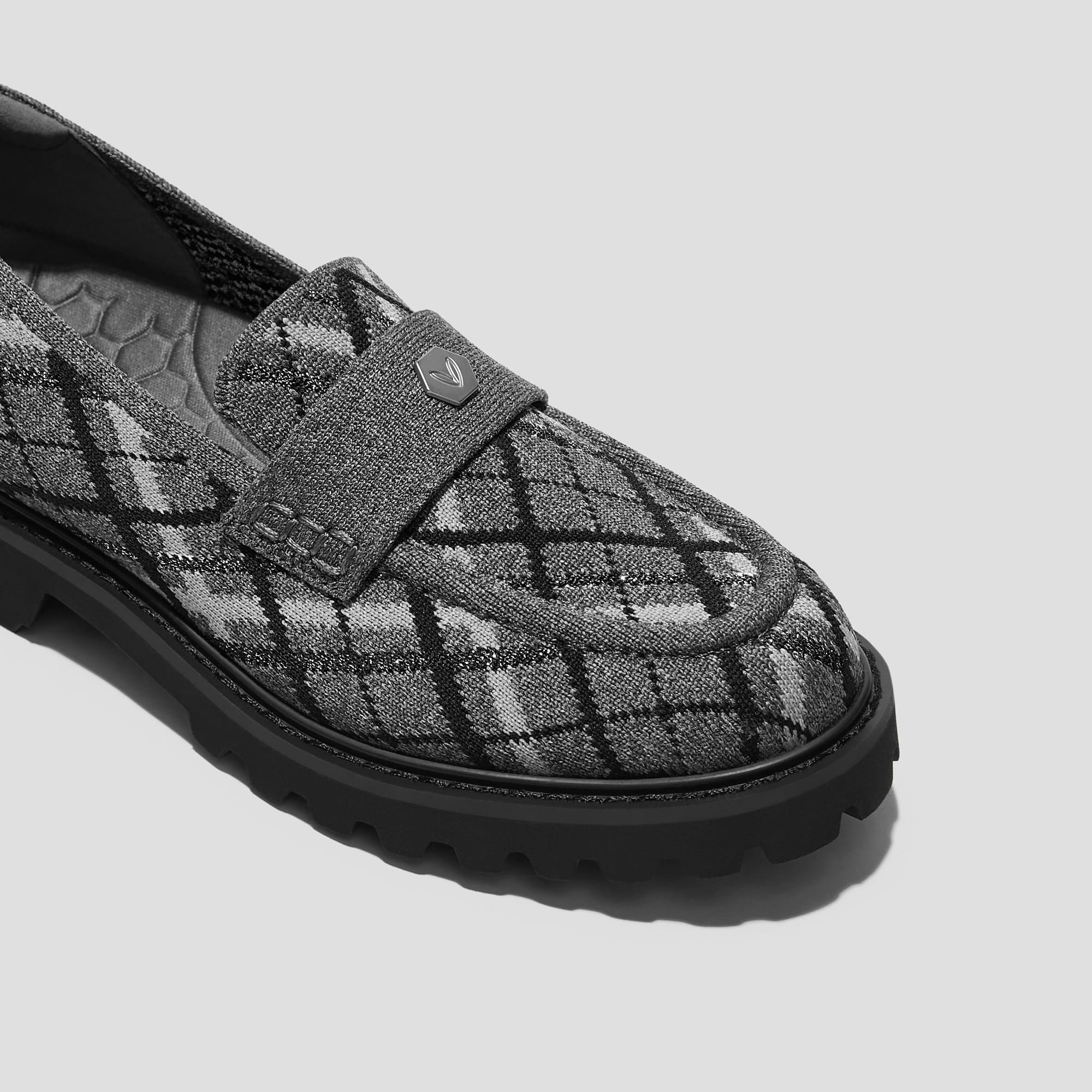 Francesca] アーモンドトゥ プラットフォーム トラックソール