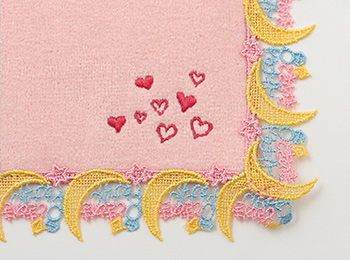 ときめきトゥナイト×近沢レース店 タオルハンカチ誕生 | HAPPY PLUS VOICE