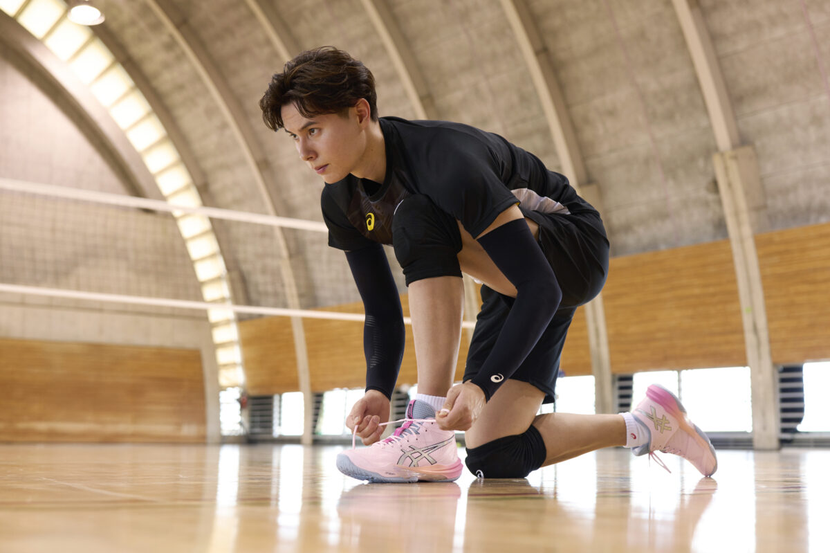 髙橋藍がデザインを企画！ アシックスの「SKY ELITE FF MT 3 FUTURITY