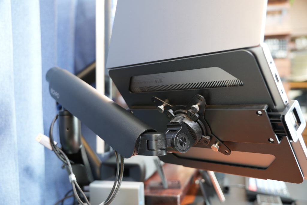 COFOデュアルモニターアーム ホワイト +ノートPCマウント+補強プレート