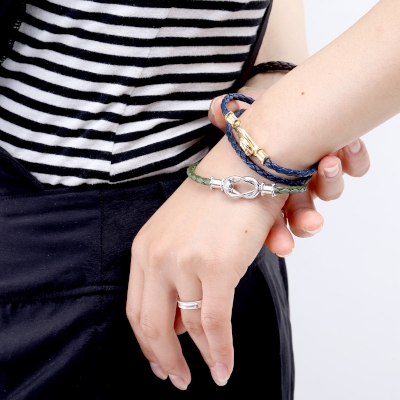 Curved hook leather カーブドフックレザーブレスレット ロング