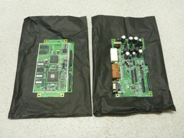 レア物！】R34 GT-Rのマルチファンクションディスプレイなどを出品中