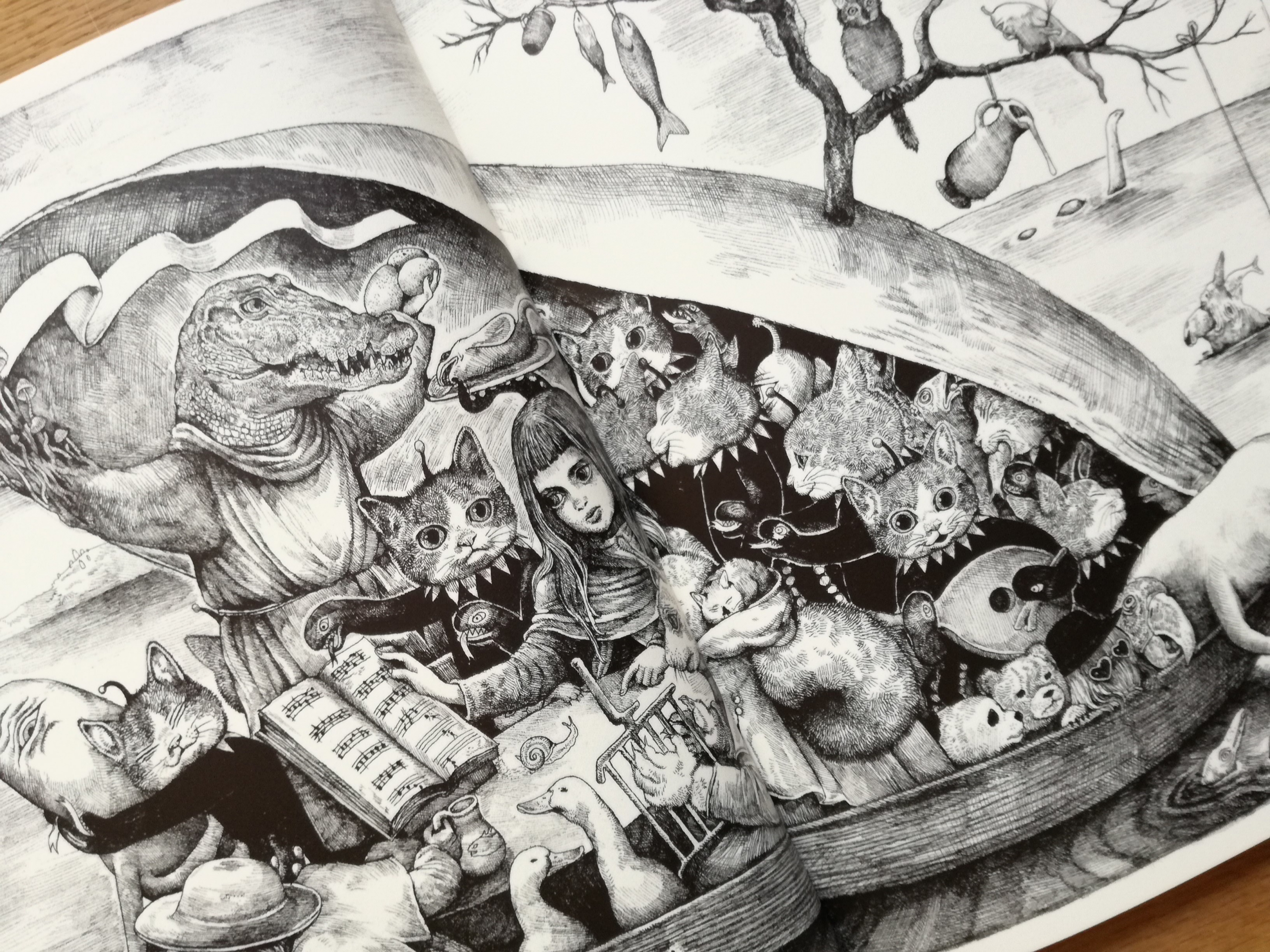 BABEL Higuchi Yuko Artworks | 猫本専門書店 書肆 吾輩堂