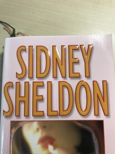 シドニーシェルダンおすすめ洋書3選！英語教材として初めてでも読み