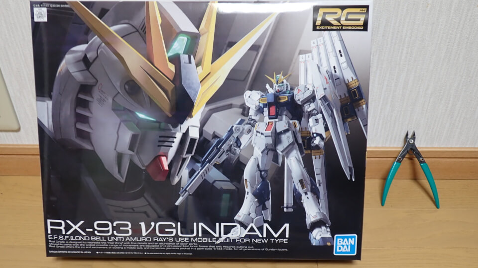 ガンプラレビュー！RG RX93 νガンダム 1/144 ランナー、箱絵、説明書で