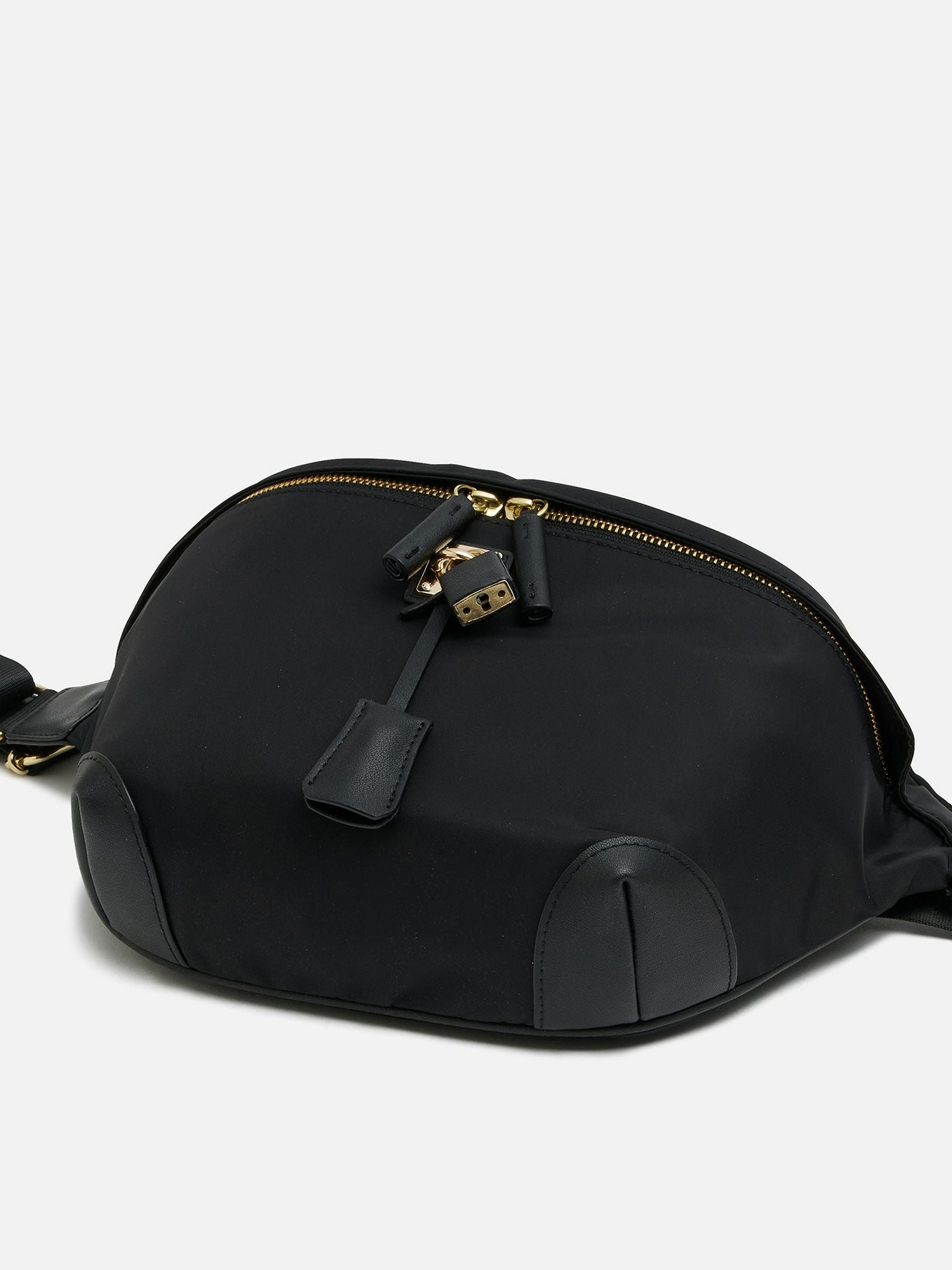 mica della valle ボディバッグ ブラック |トートバッグ | WAKO公式