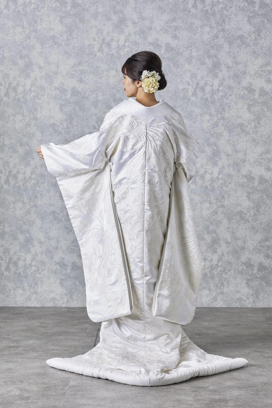 鳳凰 花々｜東京でご案内できる白無垢コレクション｜和婚スタイル