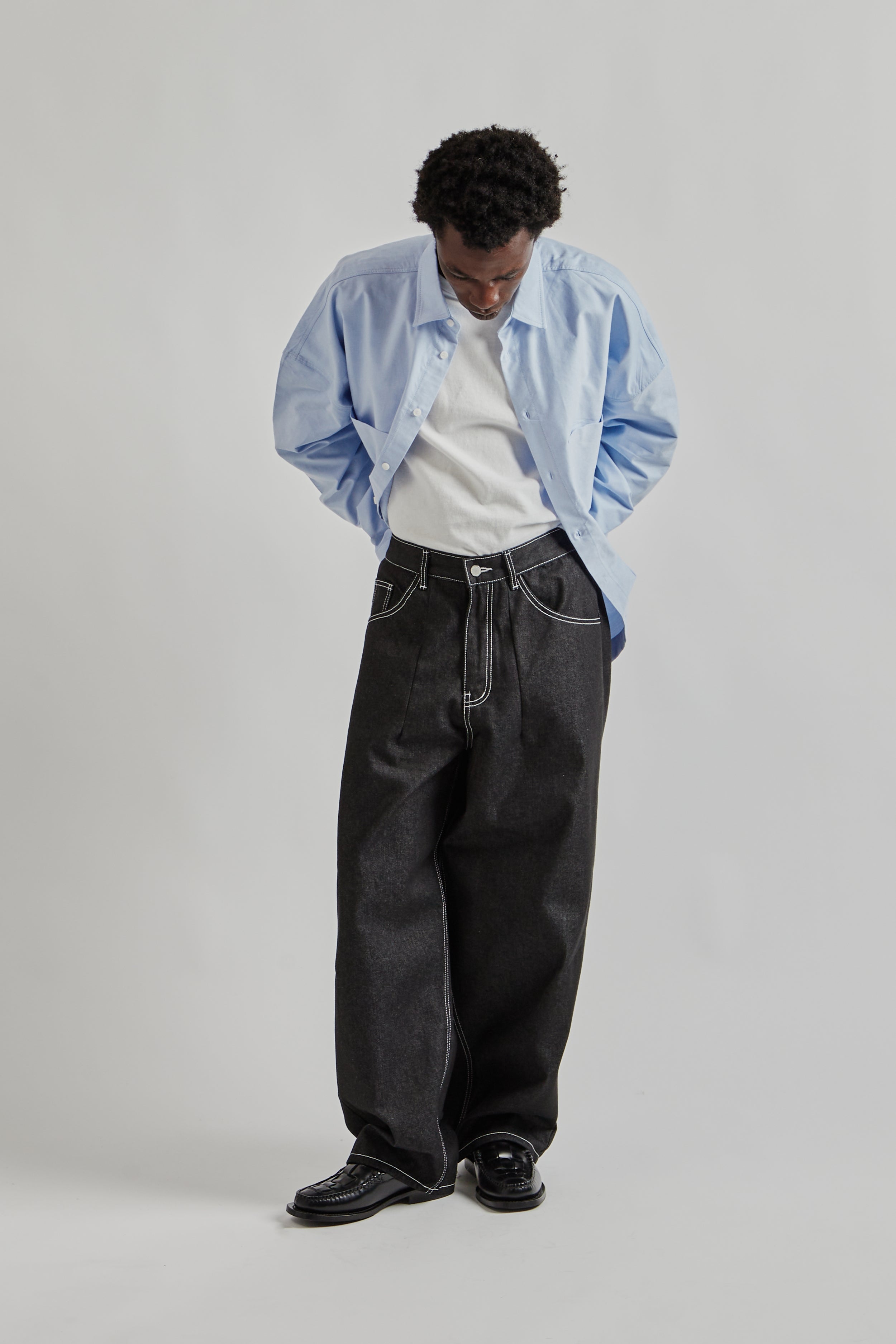 Estudio Niksen Raw Denim Balloon Jeans - Black Raw Denim | Wallace