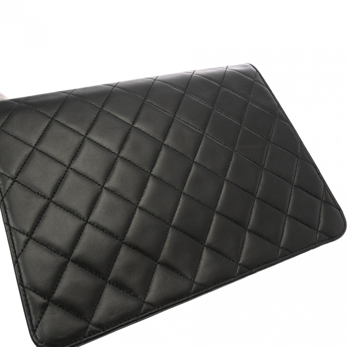 シャネル マトラッセ プッシュロック チェーンショルダー ブラック