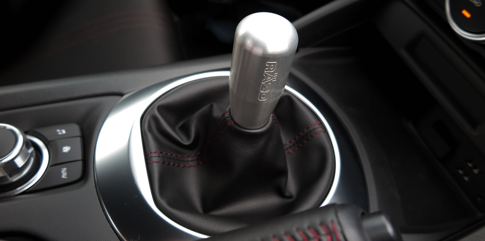 ND5RC ROADSTER シフトノブ2