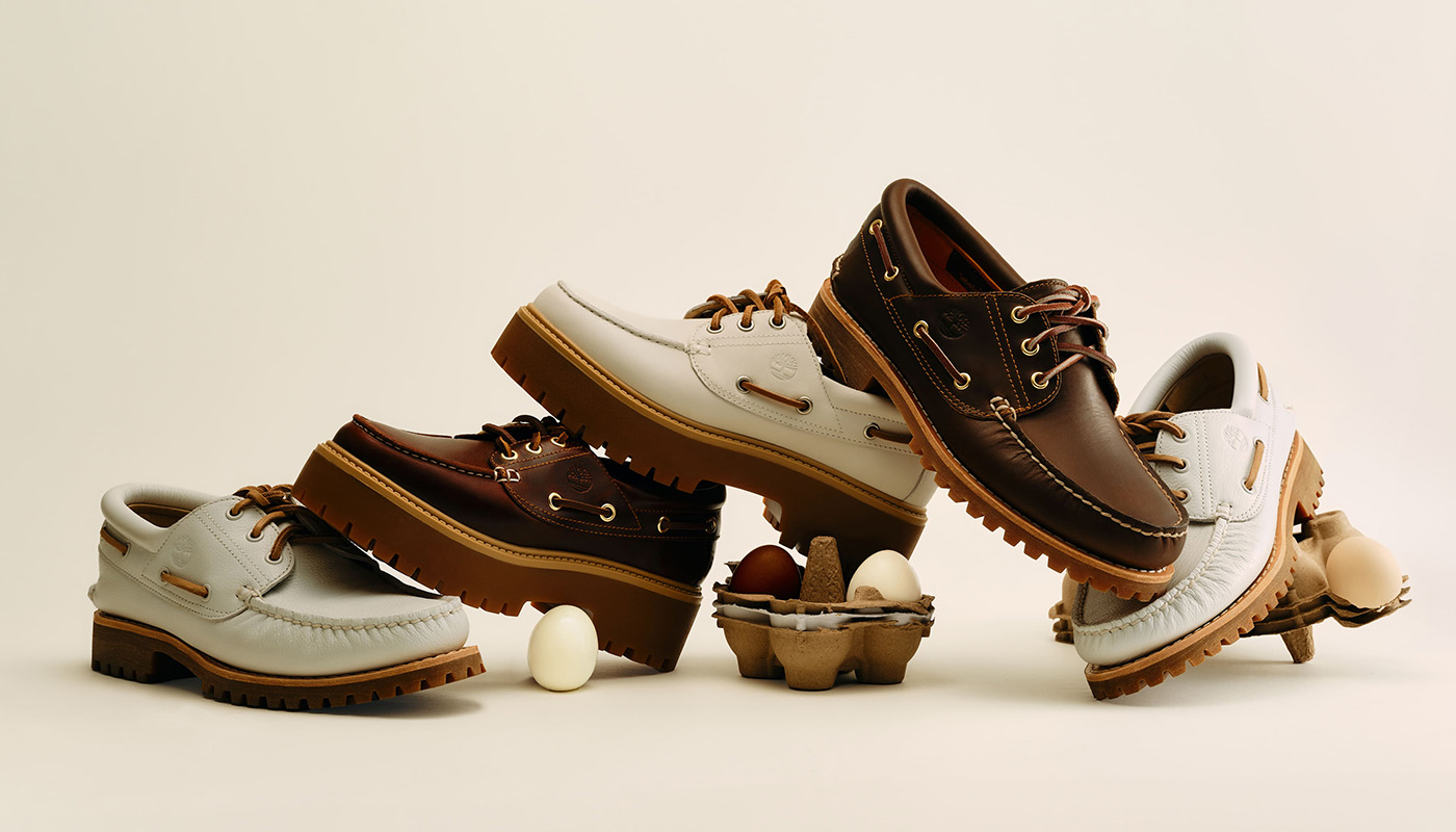 ティンバーランドの象徴的モカシンシューズ。ホワイトレザーを纏った