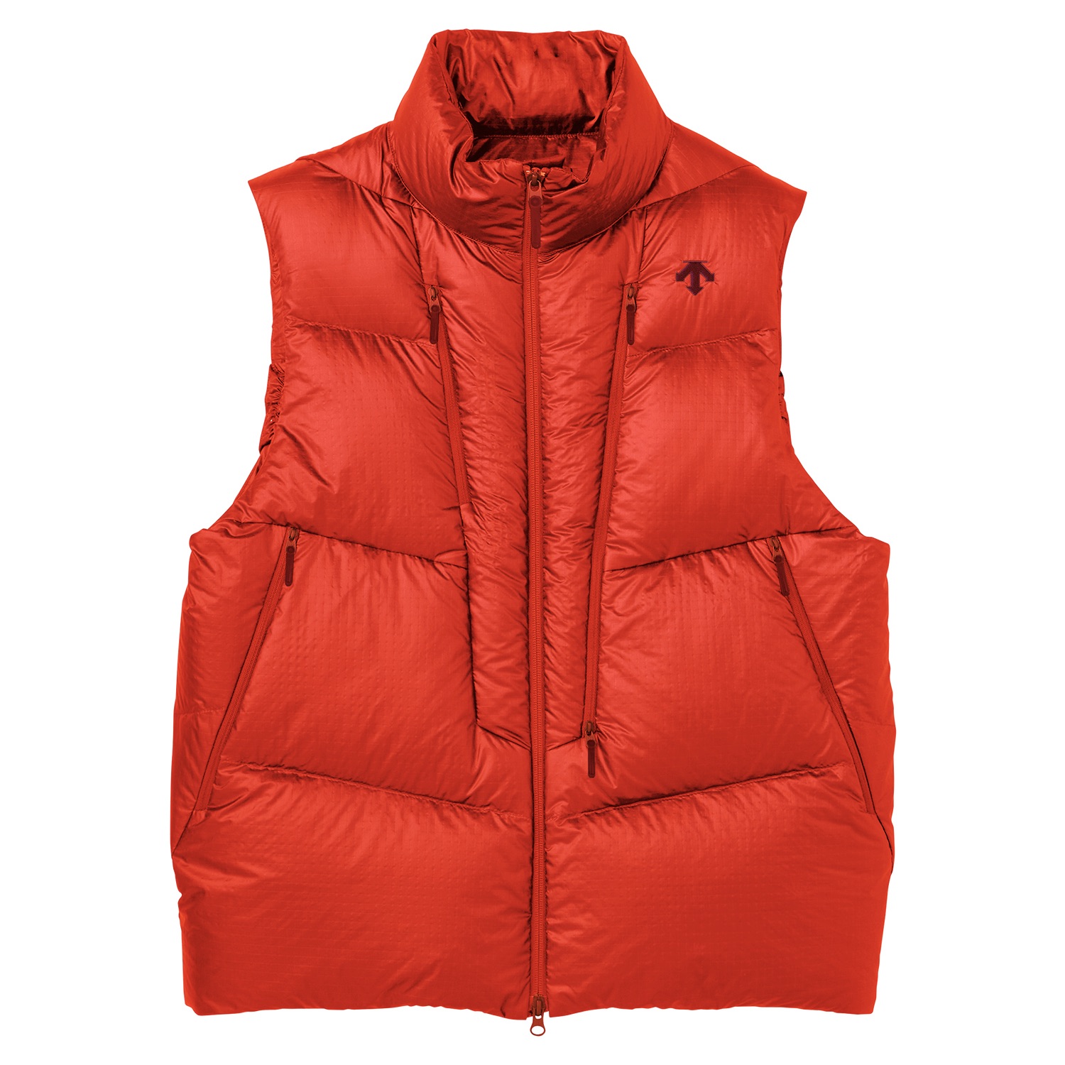 デサント オルテライン エイティワンから、しなやかなハイロフトダウン