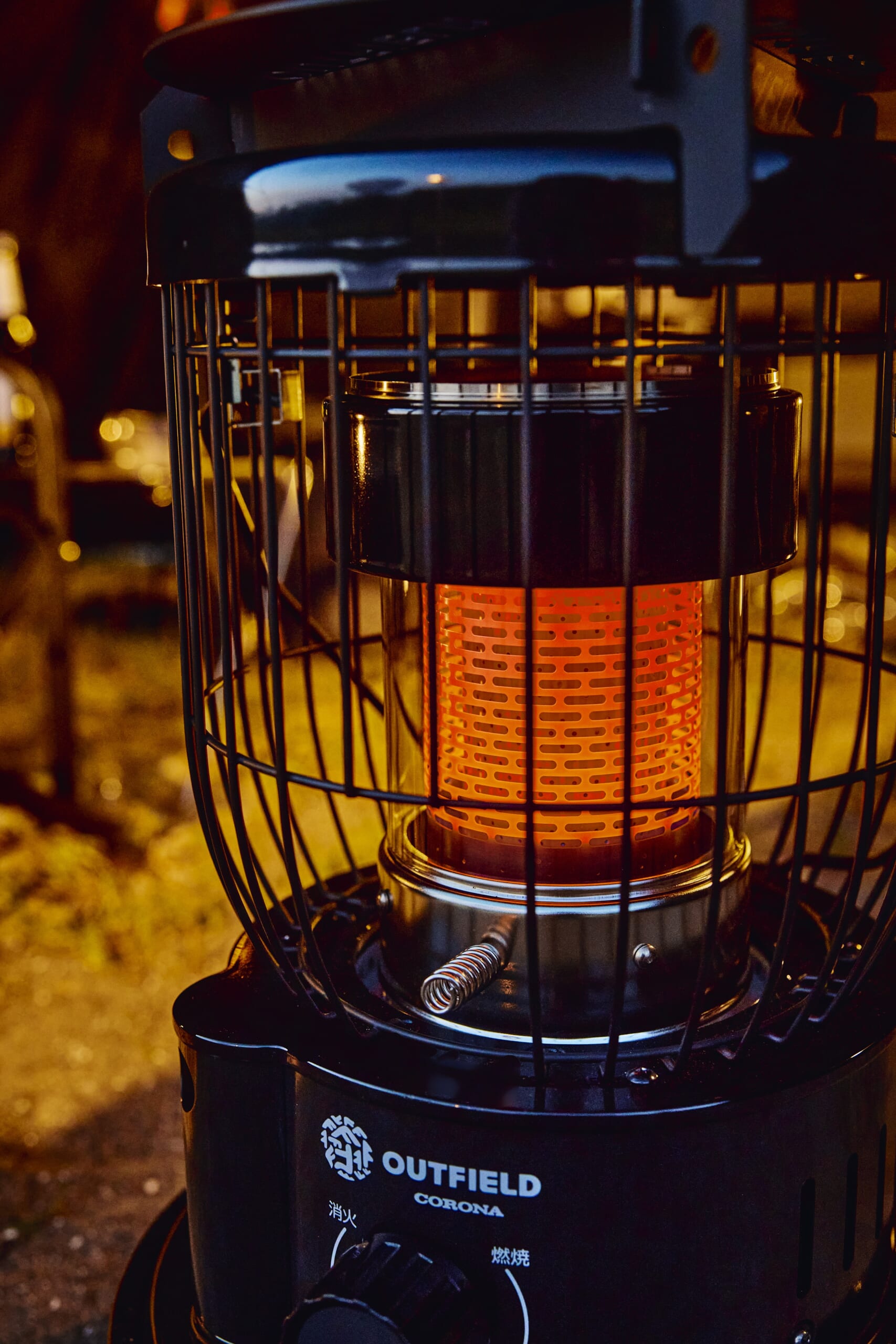 冬キャンプ支度はお早めに。 暖房ギア大本命の「ナイトブラック