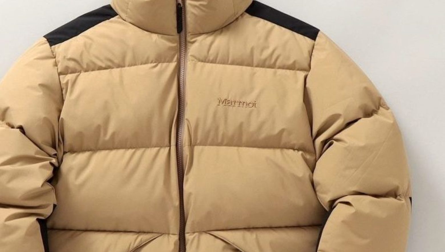 90年代マーモットの名作を素材とサイズで刷新した、シップス別注の