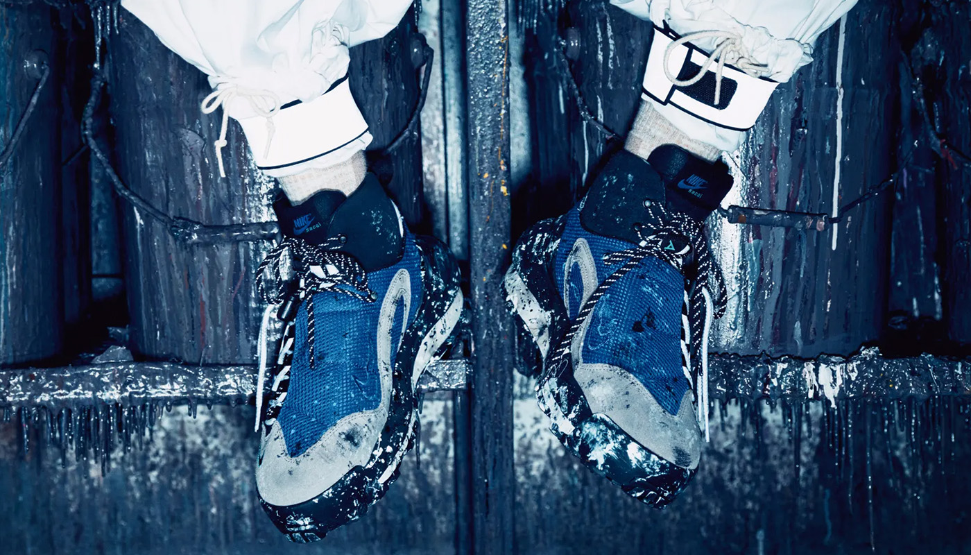 ナイキの名作2モデルが、サカイの手によって融合。フットスケープと