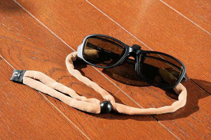 性能にも妥協したくない！ 老眼に抗うためのクリップオン式偏光グラス