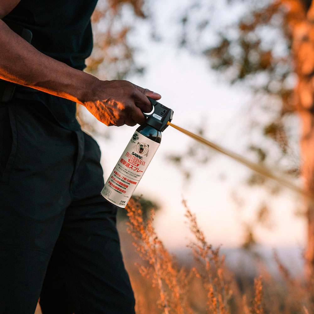 SABRE セイバー フロンティアーズマン マックス ベアスプレー272mL 熊