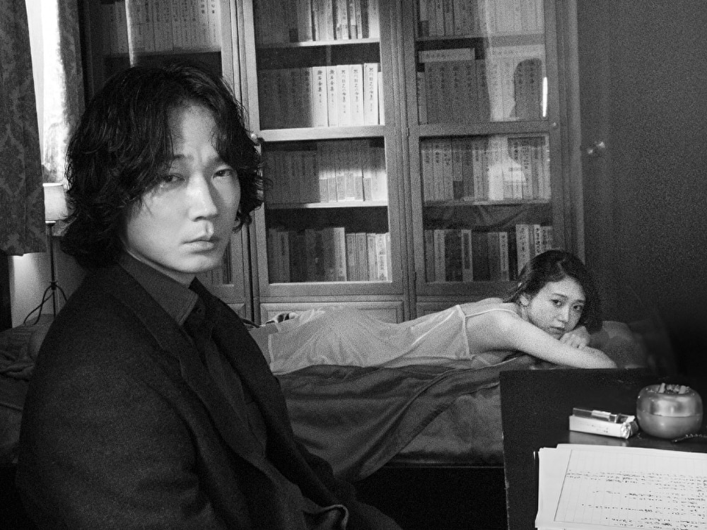 綾野剛主演のR18映画『星と月は天の穴』 言葉では割り切れない男と女と