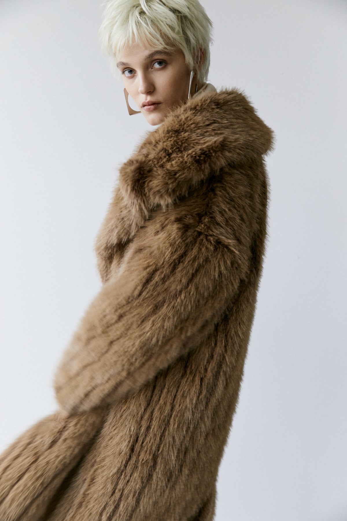 Ecopelliccia lunga – Weili Zheng