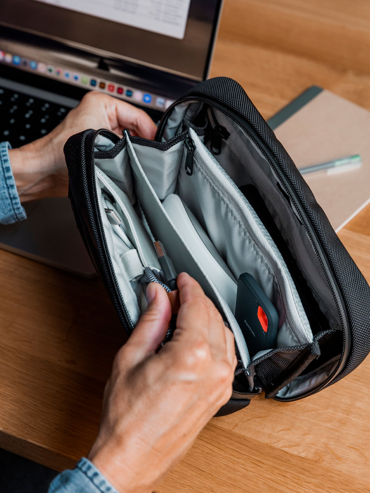 WEXLEY - Adso Tech Organizer