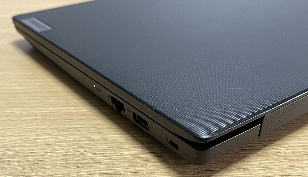 Lenovo V14 Gen 4 AMD 実機レビュー、Ryzen 5 7430Uのエントリー構成は