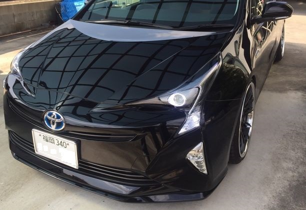 50系プリウスをカスタム！SMDイカリングでヘッドライトをグレード