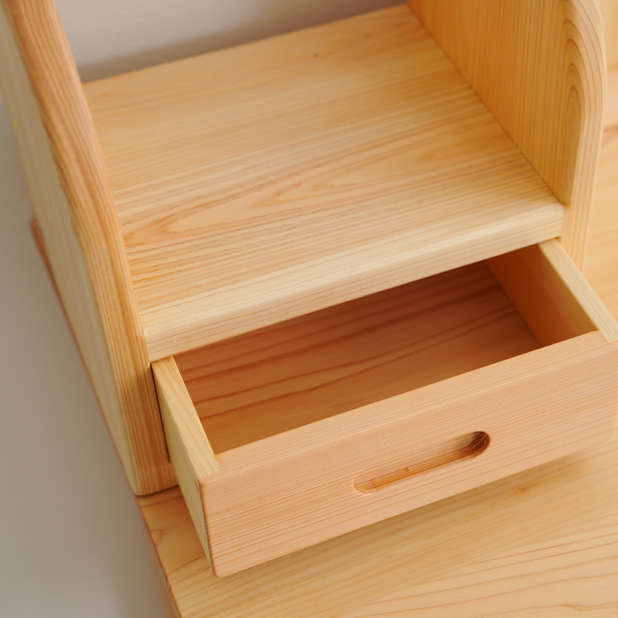 学習机に便利な収納をプラスしませんか？ – なかよしライブラリー