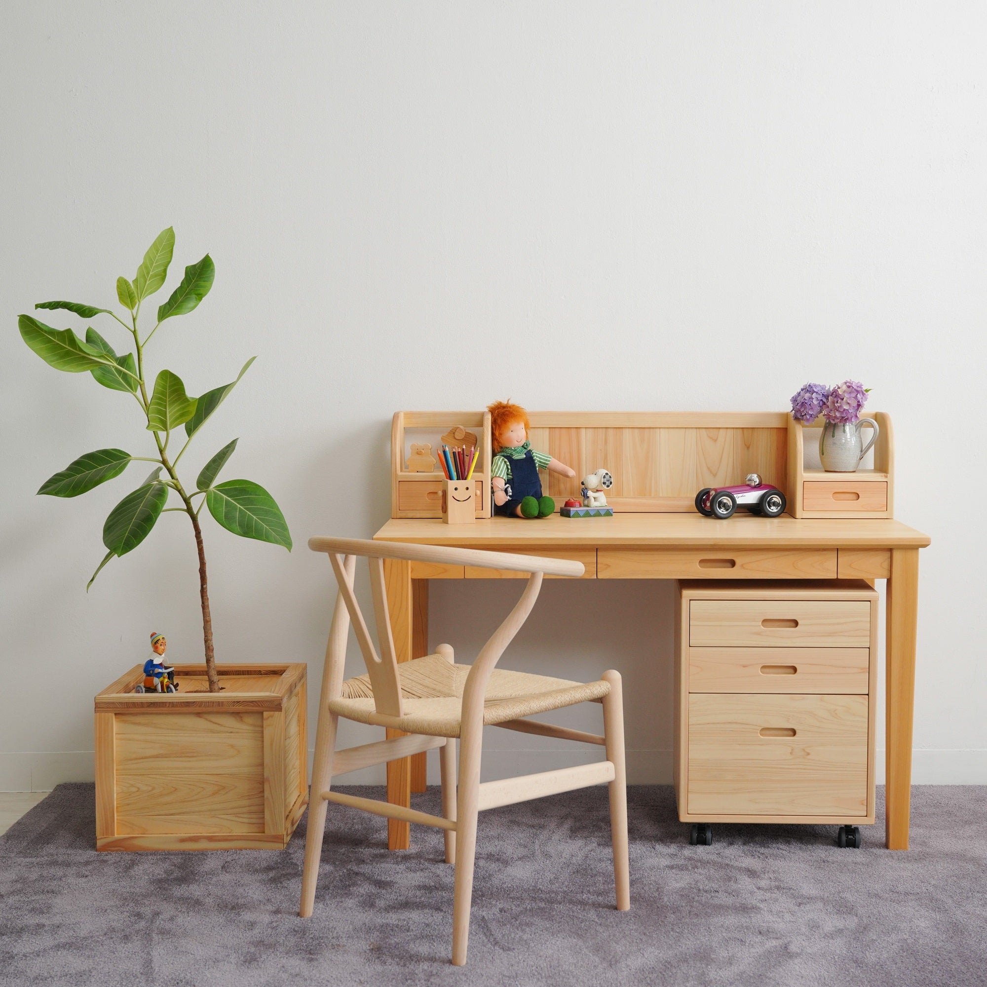 kurumi-desk_2.jpg?v=1712625284