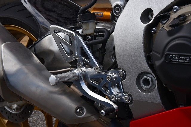 CBR1000RR (SC77)ステップ | ブログ | ウッドストック woodstock