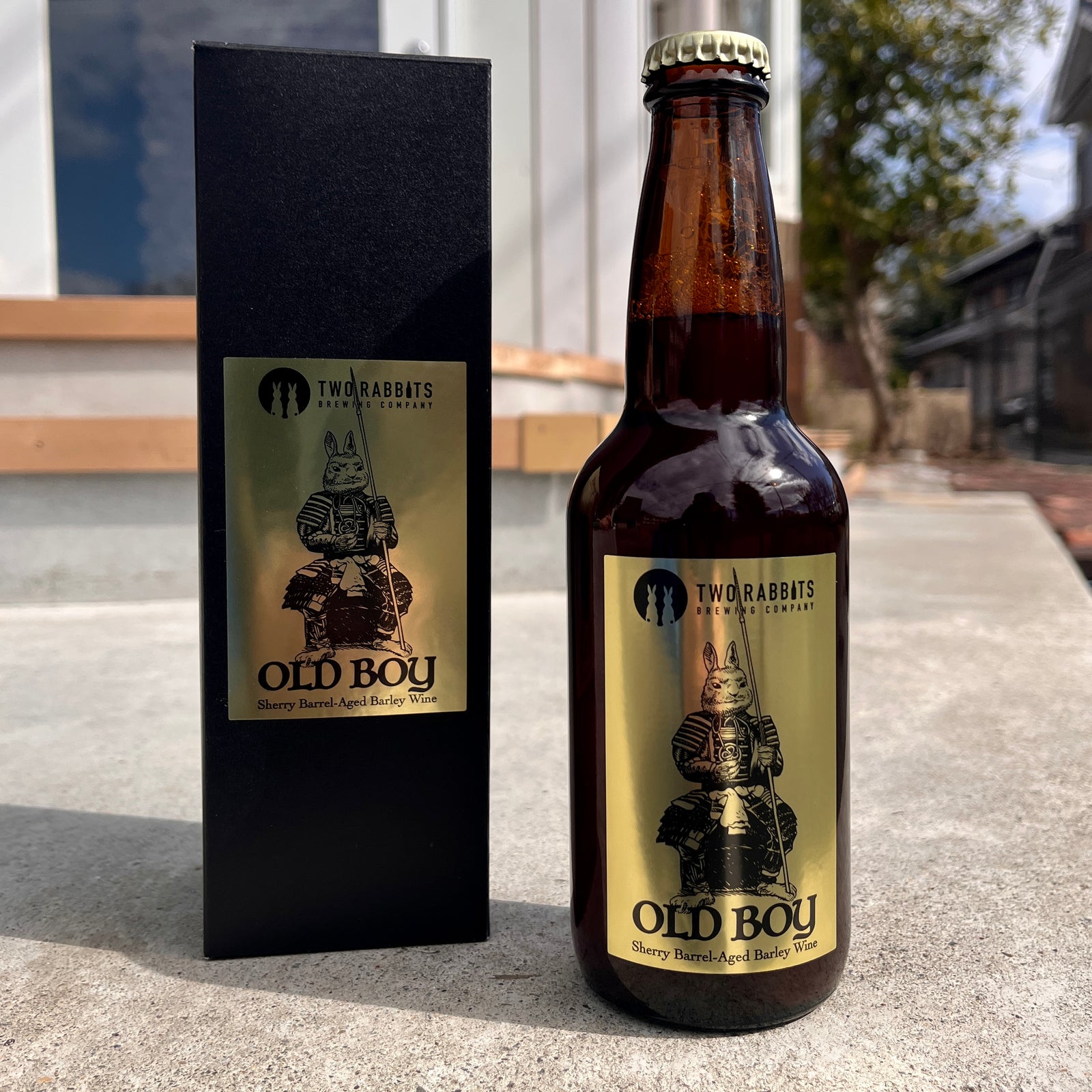 オールドボーイ シェリー樽熟成バーレーワイン – TWO RABBITS BREWING