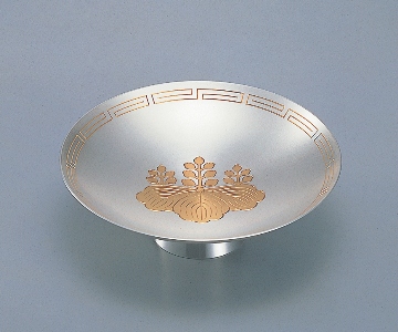 杯の種類 : 日本の勲章・褒章 - 内閣府