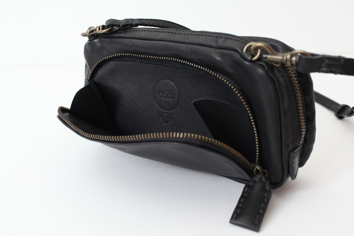 ebagos エバゴス 牛革ソフト籘付き長財布