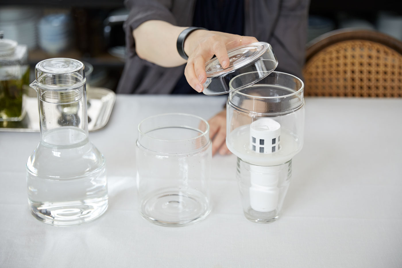 おすすめ 01 クリンスイのガラス浄水器 | 2人めのゲスト 内田 真美一