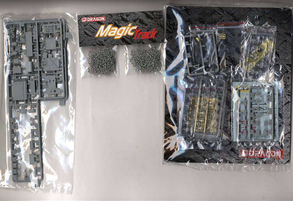 WW.II ドイツ軍 II号戦車C型 増加装甲型 (プラモデル) - ホビーサーチ