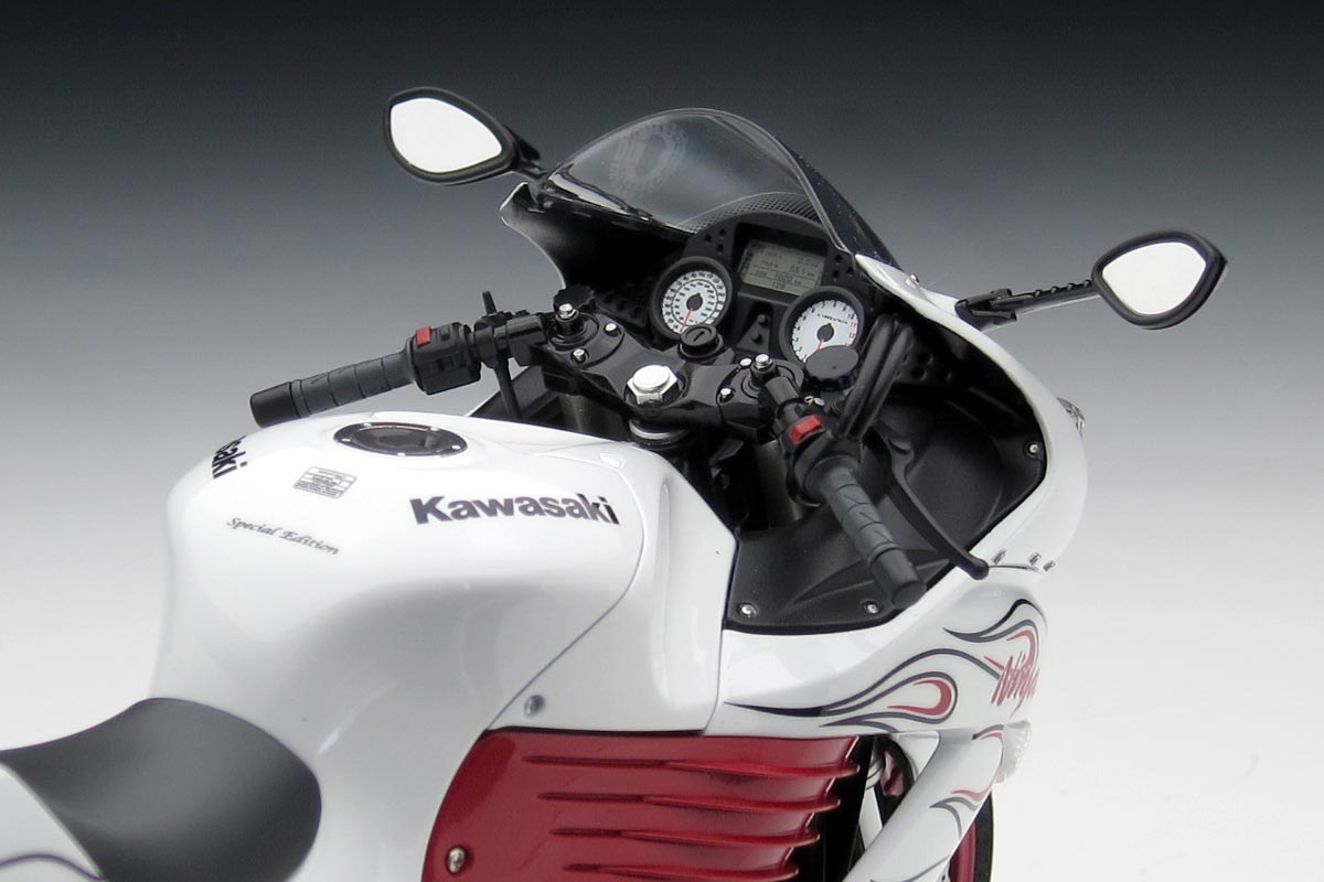 タミヤ 1/12「カワサキ ニンジャZX-14 スペシャルカラーエディション