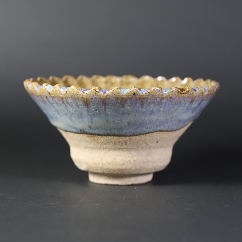 岡本作礼 作 黄唐津菊鉢2 – ギャラリー一番館オンラインショップ