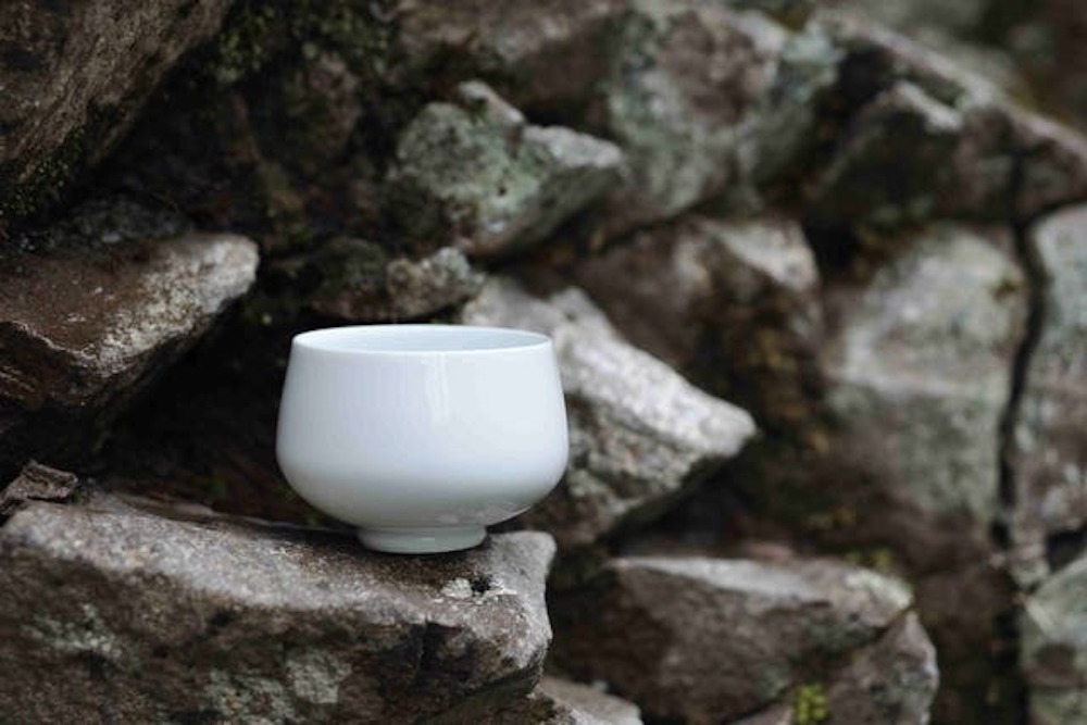 水玉の酒器「ふらっとぐい飲み」 | 224porcelain