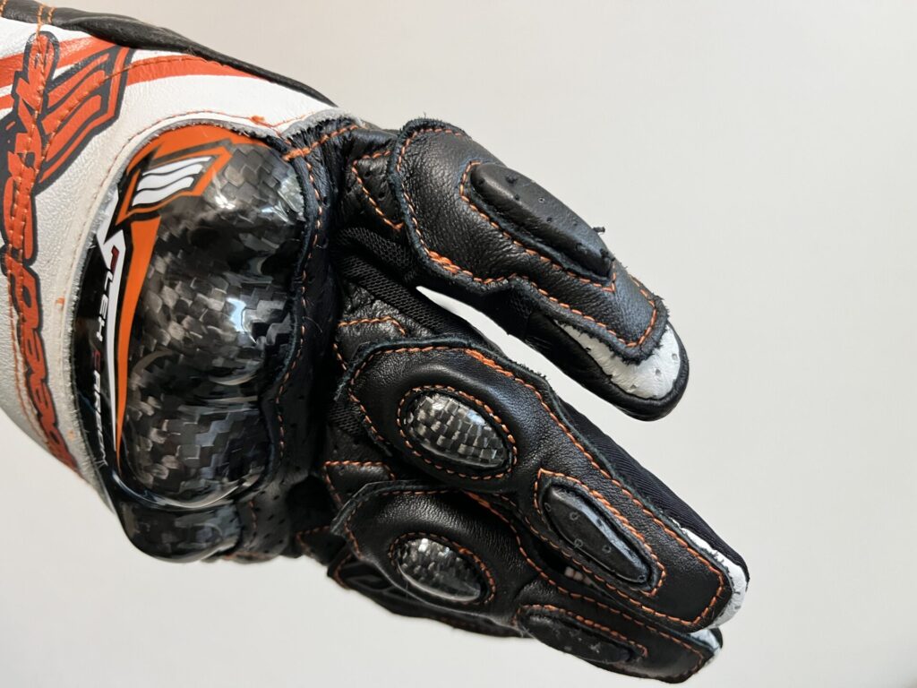 レビュー】HYODのロンググローブ ST-X CORE D3O® GLOVES(LONG)｜旅好き