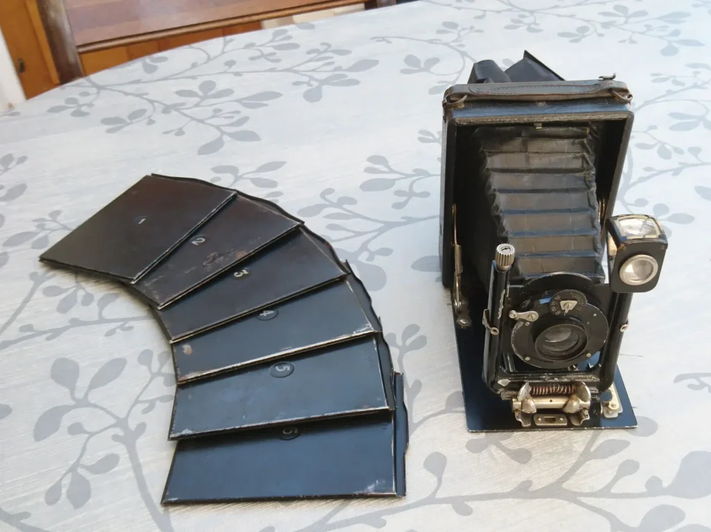 Butchers Cameo Quarter Plate Camera - By Emma Wheeler - 35mmc