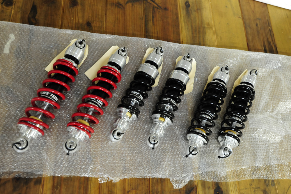 リアサスペンション交換(08y FLHTCU) | 45Degree ブログ