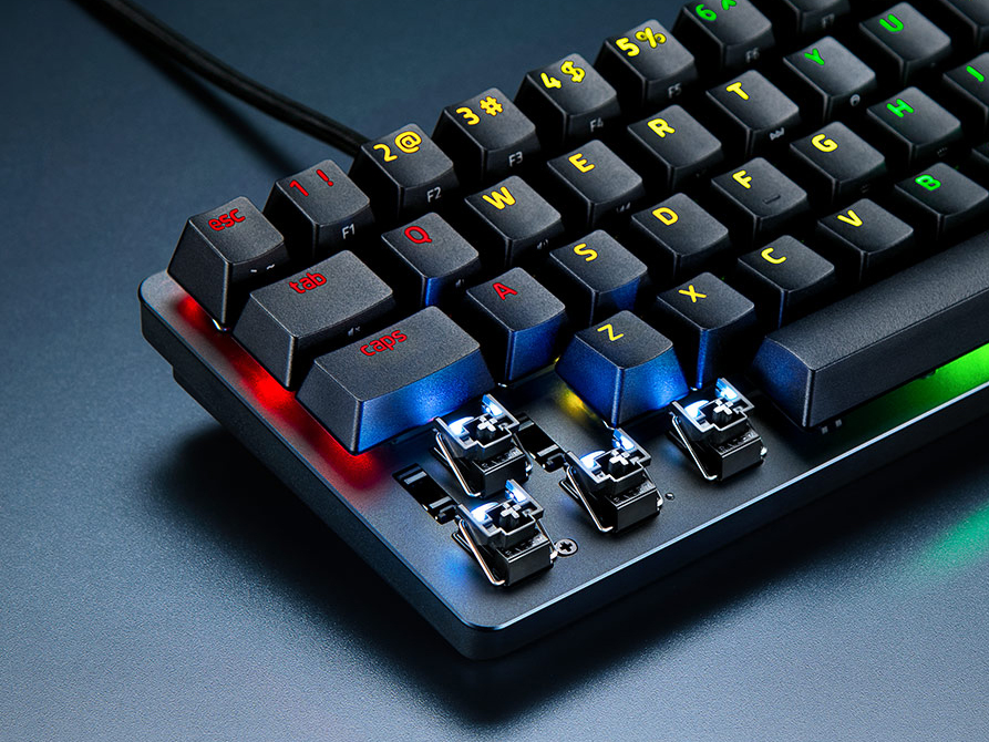光学式キースイッチ採用のRazer製小型キーボード「Huntsman Mini」に