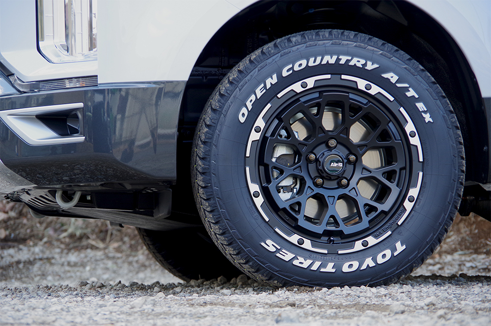 デリカD:5にAir/G Rocks!! - フォーバイフォーエンジニアリング