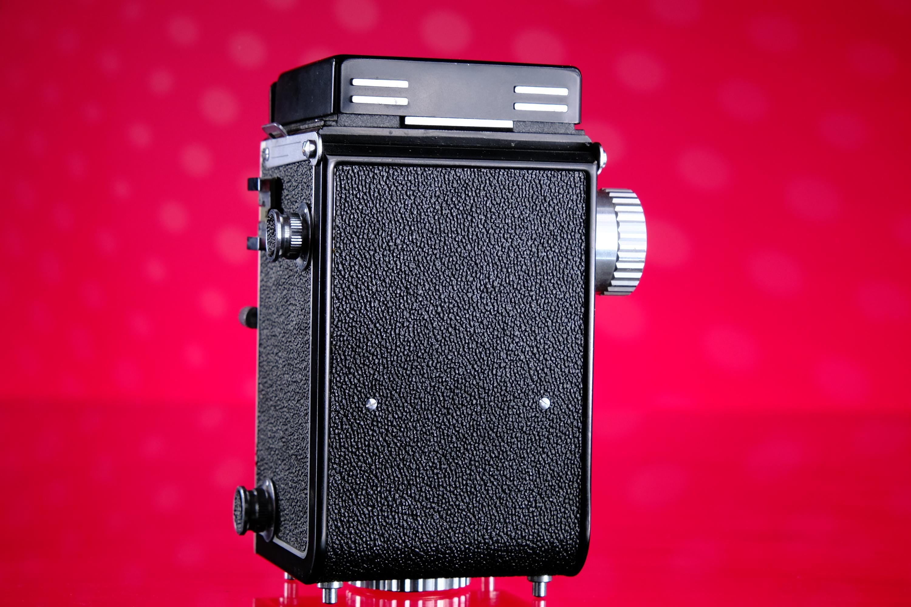 Ricoh Diacord G 6x6 Square Format Twin-Lens Camera - Excellent