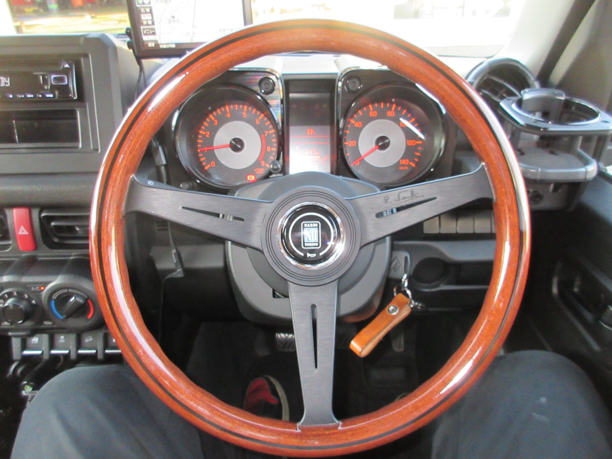 ナルディ ウッドステアリング サイドスポーク 36パイ ナルディ ウッド