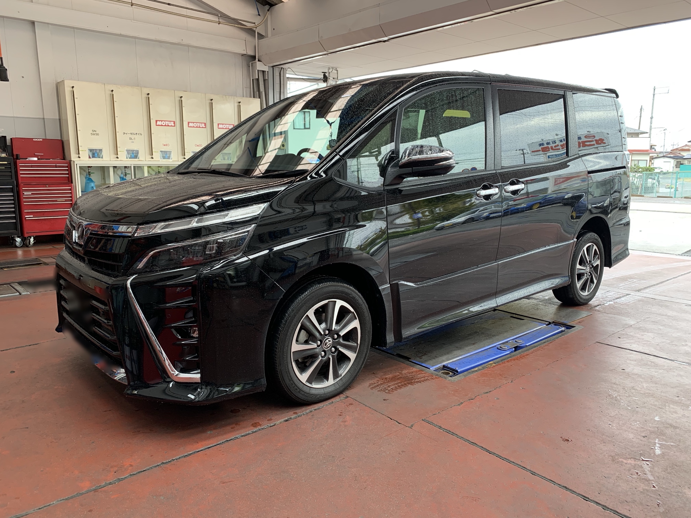 80系 VOXY ZRR85W HKS HIPERMAX-S 車高調取付け | トヨタ ヴォクシー