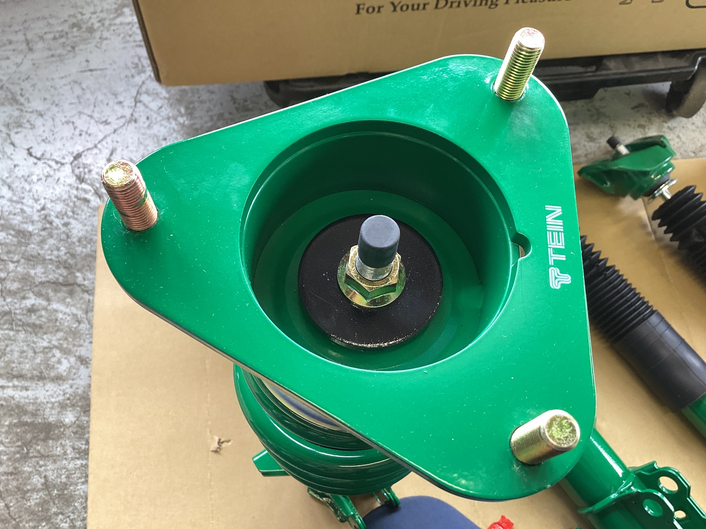 C-HR ZYX10 車高調取り付けます！ | トヨタ C-HR 足まわり