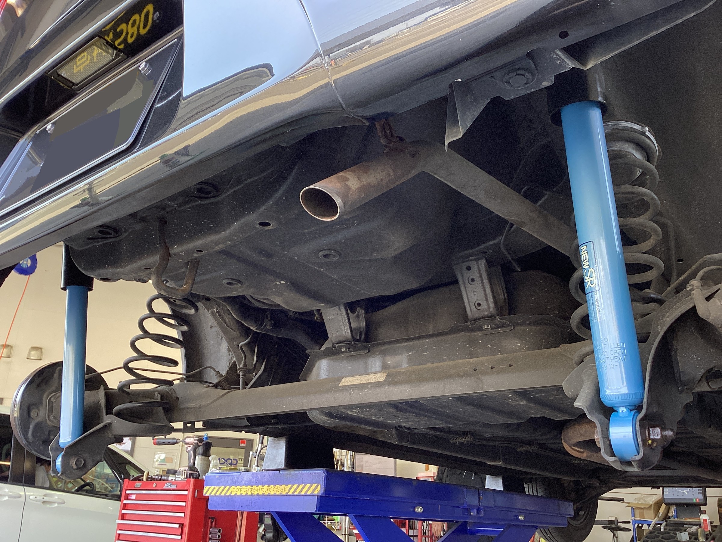 ムーヴ LA100S ショックアブソーバー交換します！ | ダイハツ ムーヴ