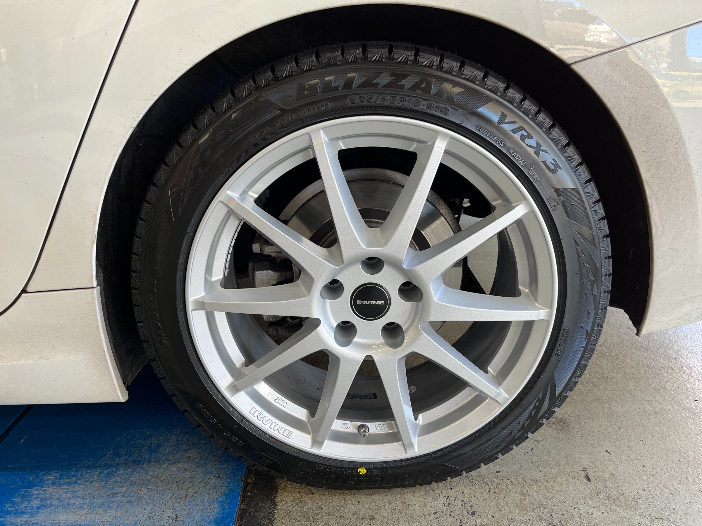 BMW 3シリーズツーリング G21 スタッドレスタイヤホイールセット取付