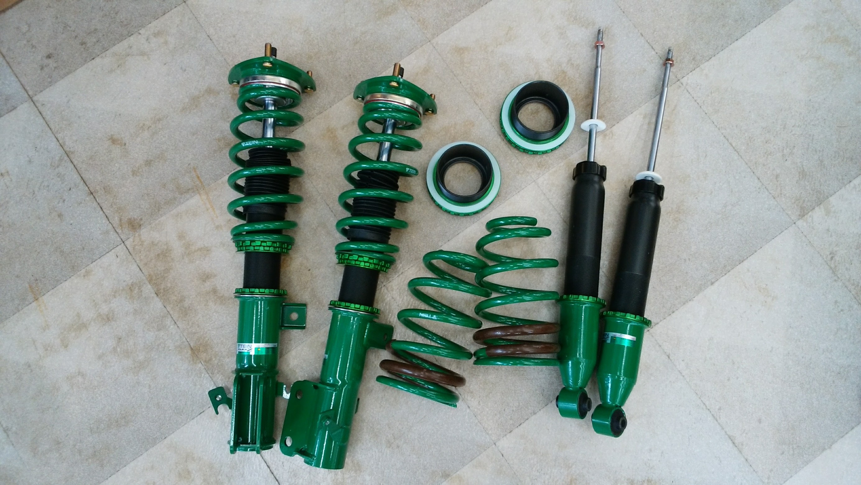 TEIN FLEX-Z ＋ 4輪アライメント調整 ＠ ステップワゴン（RP1