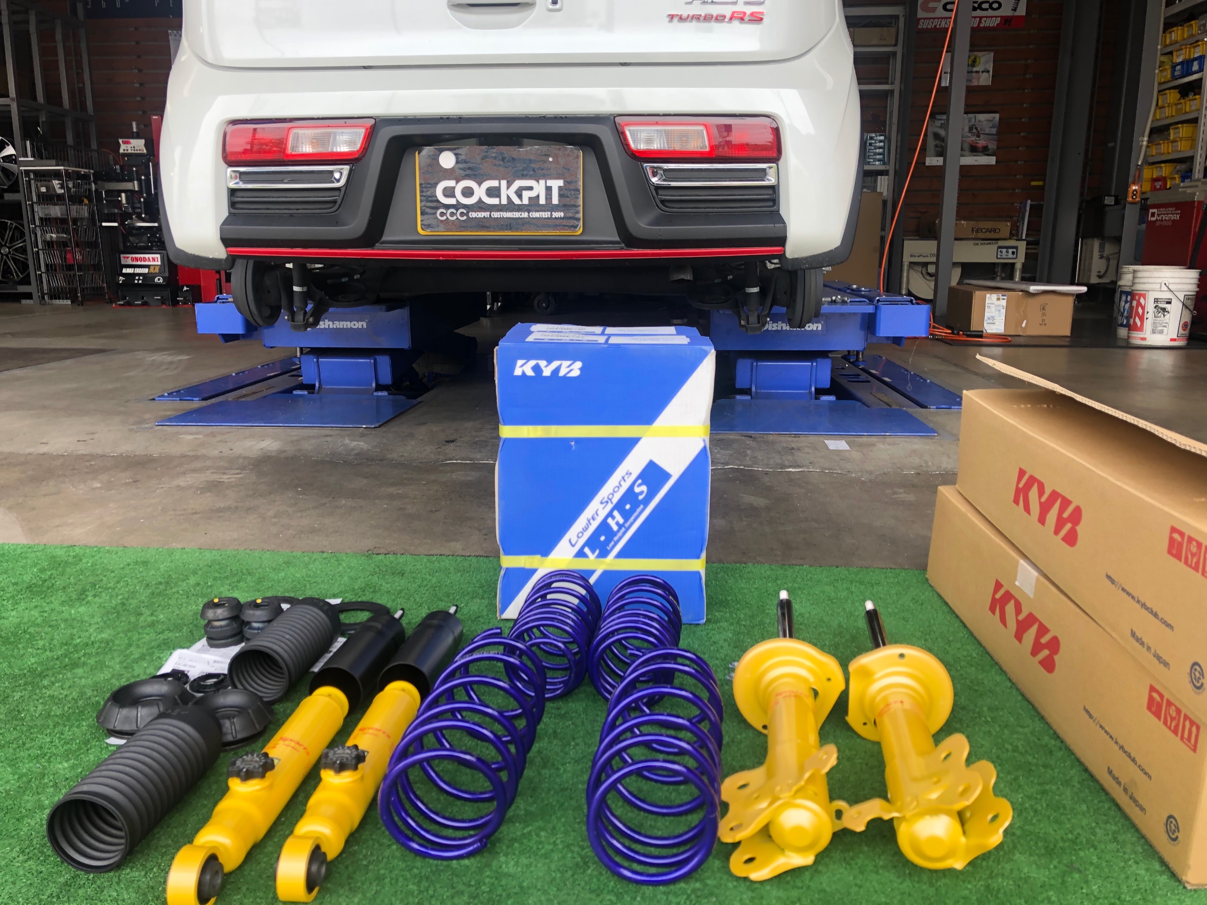 アルトターボRS 足回り交換 ［ HA36S × KYB ローファースポーツキット